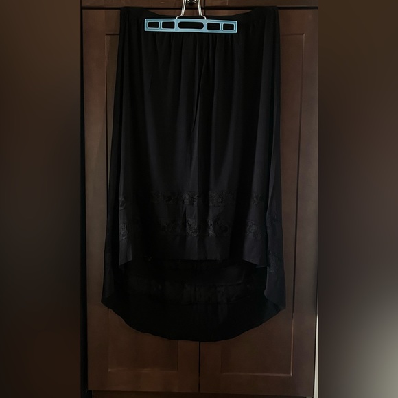 Skirt - Picture 1 of 4